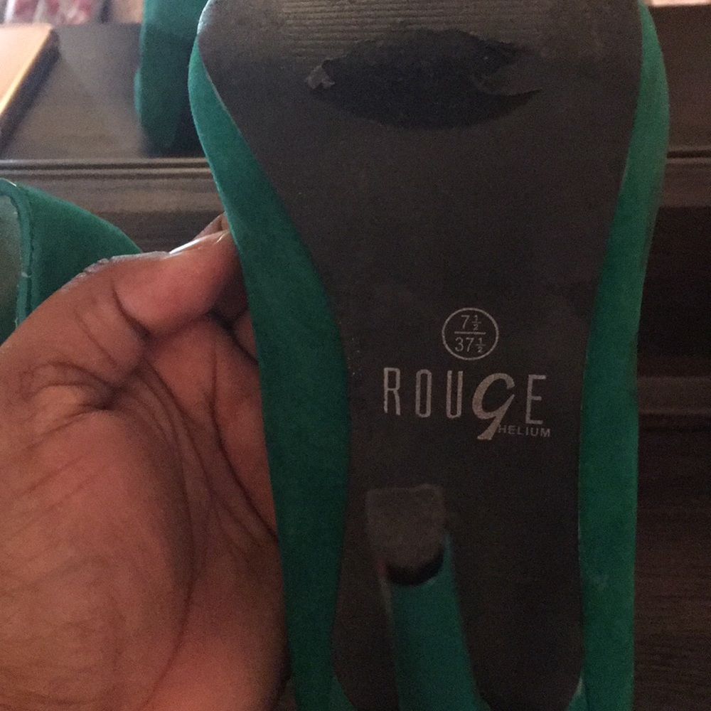 Green Rouge - Picture 4 of 5